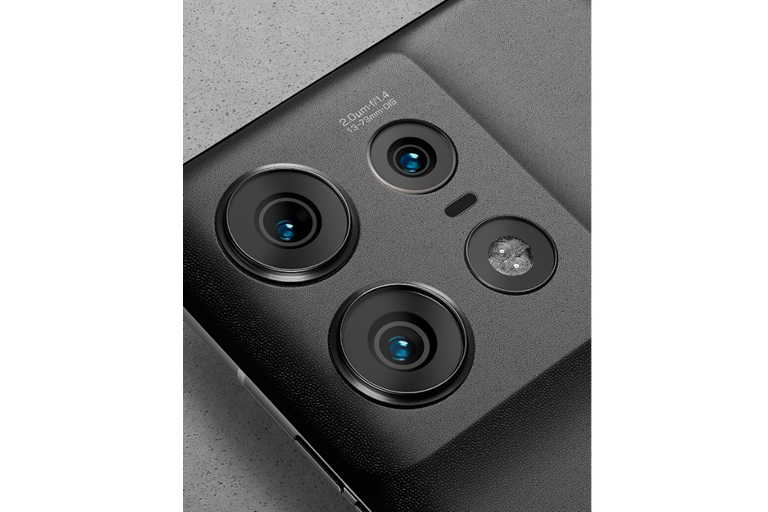 AI-fuelled Motion Capture +3x Telephoto Lens 
