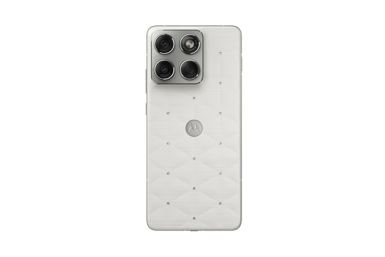  Triple 50MP camera system with Moto AI 