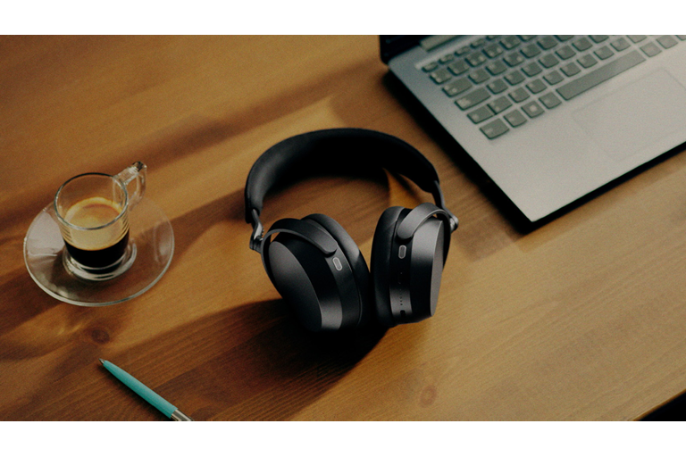  Versatile Connectivity and Everyday Performance 