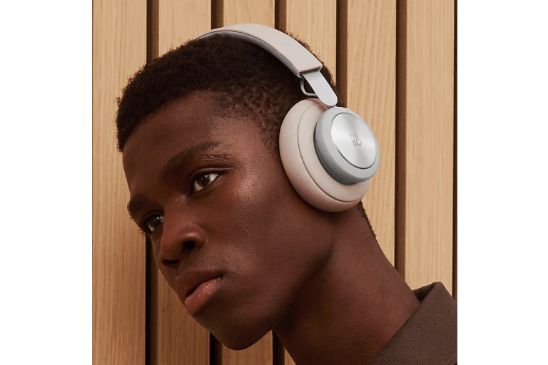 Bang & Olufsen Beoplay H4 2nd Gen Wireless Over-Ear Headphones