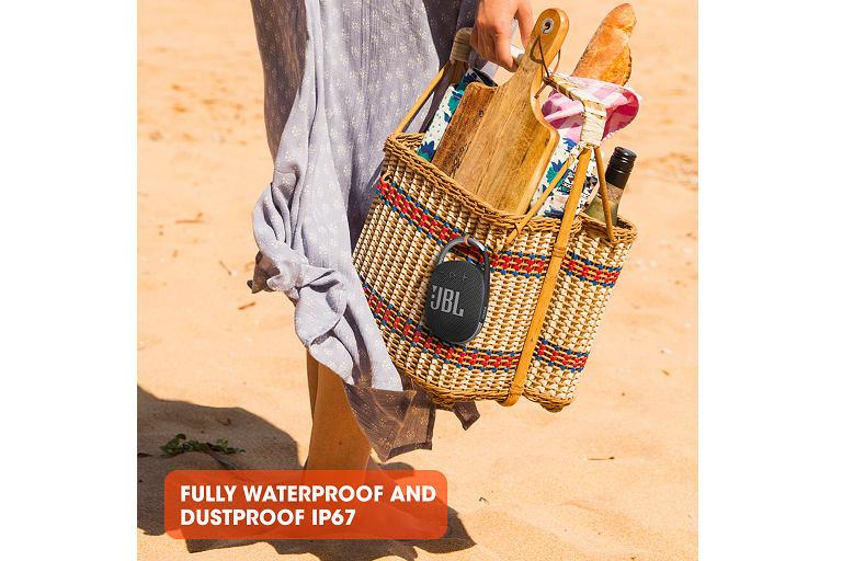  Waterproof and Dustproof Design 
