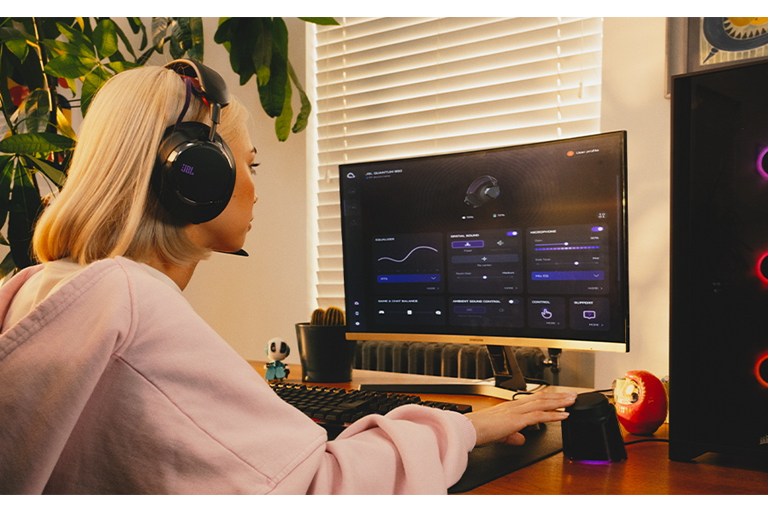  Immersive JBL Quantum Spatial Sound 