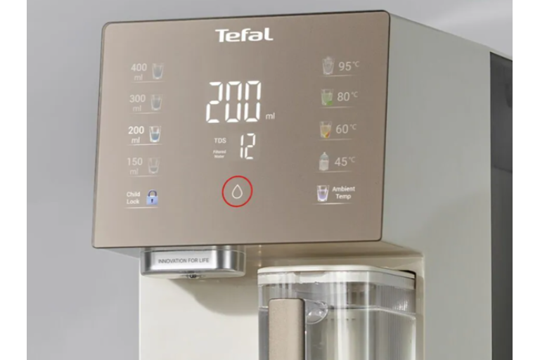  Convenient Touch Controls and Dual Water Storage 