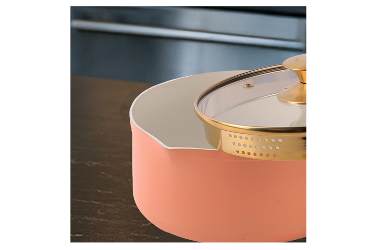  Smart Pouring and Straining Design 