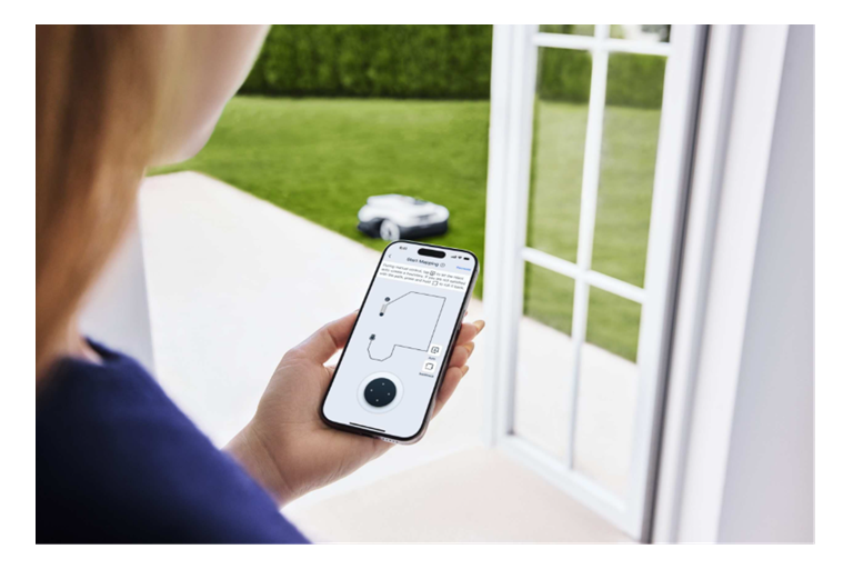  Customisable Lawn Care with App Control 