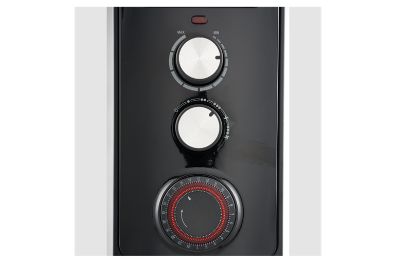  Heat Settings and Adjustable Thermostat 