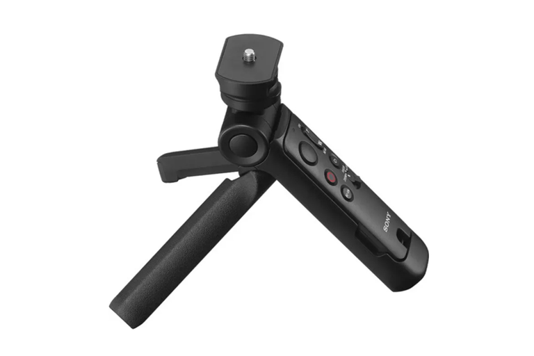  2-in-1 Shooting Grip and Tripod Design 