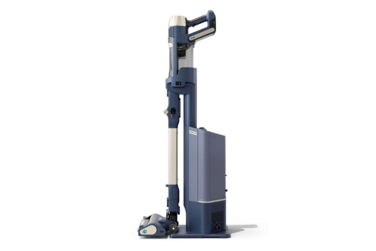 Automatically Charges and Empties After Every Clean 