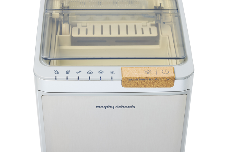  Fast, Convenient Ice Making 