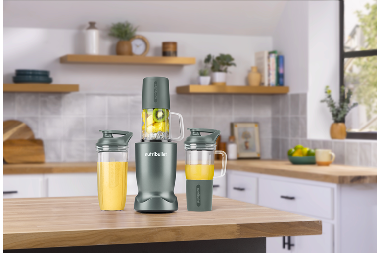  Hands-Free Automatic Blending 