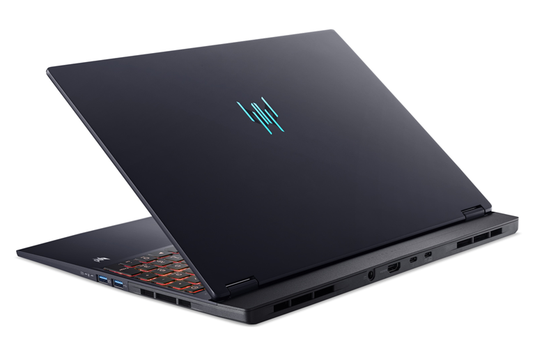  DESKTOP-LEVEL PERFORMANCE, ANYWHERE. 