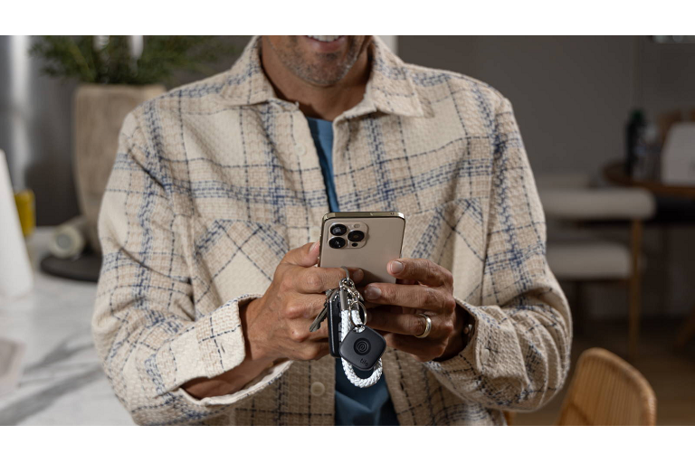  Locate Your Phone & Stay Powered 