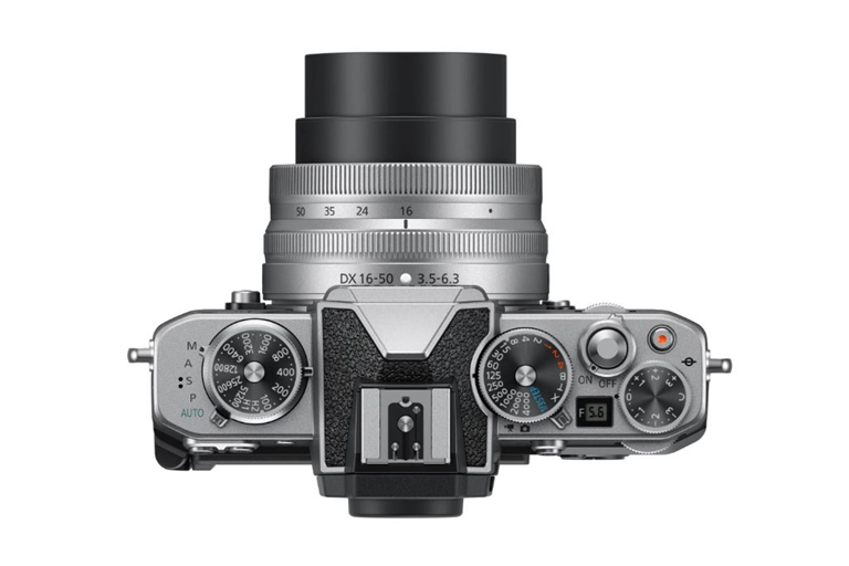  VR Lens and Autofocus Tracking 