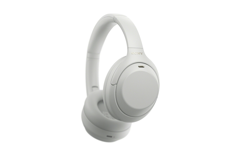  Advanced Noise Cancelling Plus Immersive Sound 