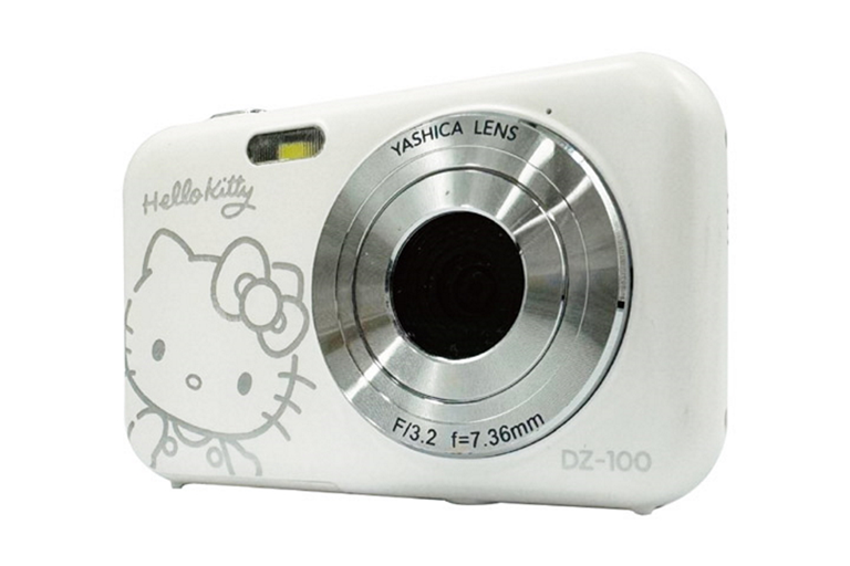 Yashica x Hello Kitty DZ-100 Digital Camera - White | Harvey Norman