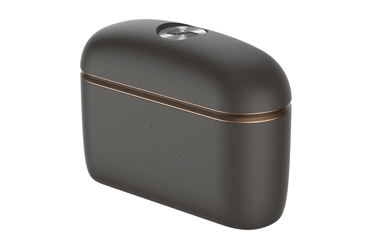  Comfortable Design and Long Battery Life  